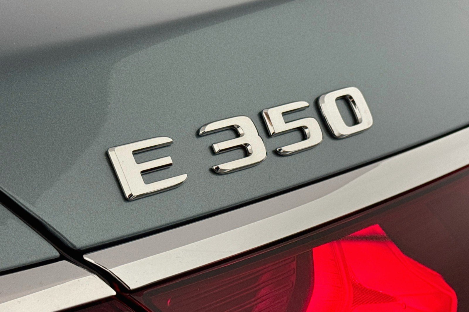 New 2026 Verde Silver Metallic Mercedes-Benz E 350 RWD Sedan image 8