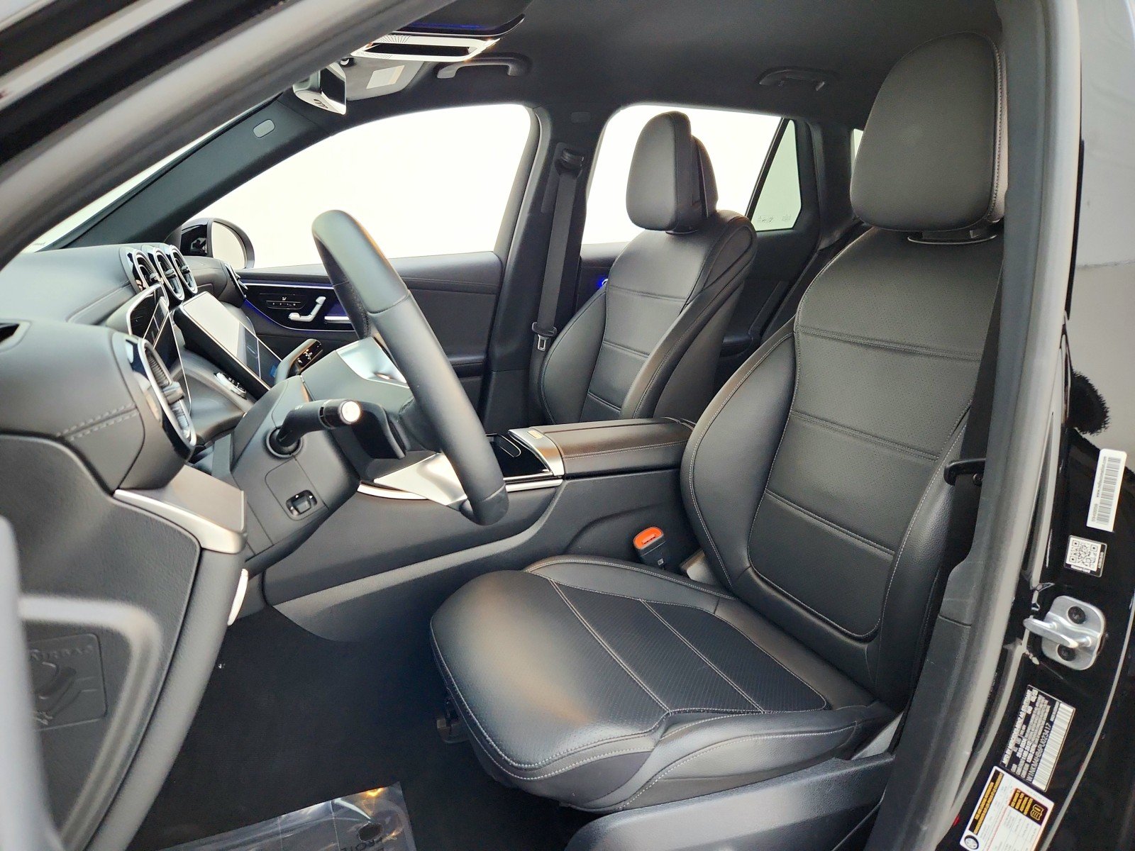 Certified Used 2023 Black Mercedes-Benz GLC 300 image 17