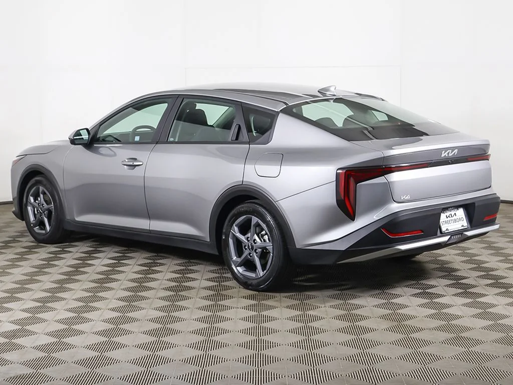 Used 2025 Gray Kia LXS image 8