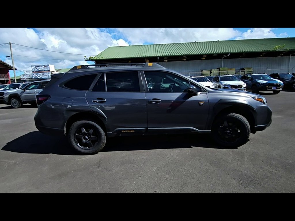 Used 2023 Magnetite Gray Metallic Subaru Wilderness image 9