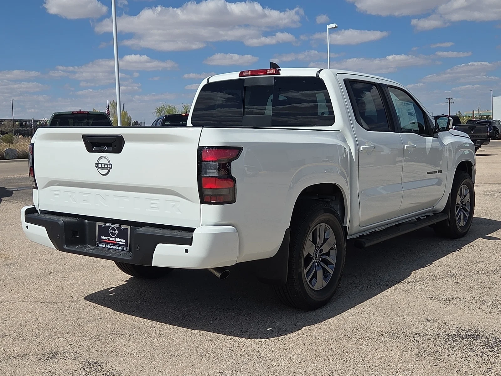 New 2027 QAK Glacier WH Nissan SV 4x2 Crew Cab 5 ft. box 126 in. WB image 4