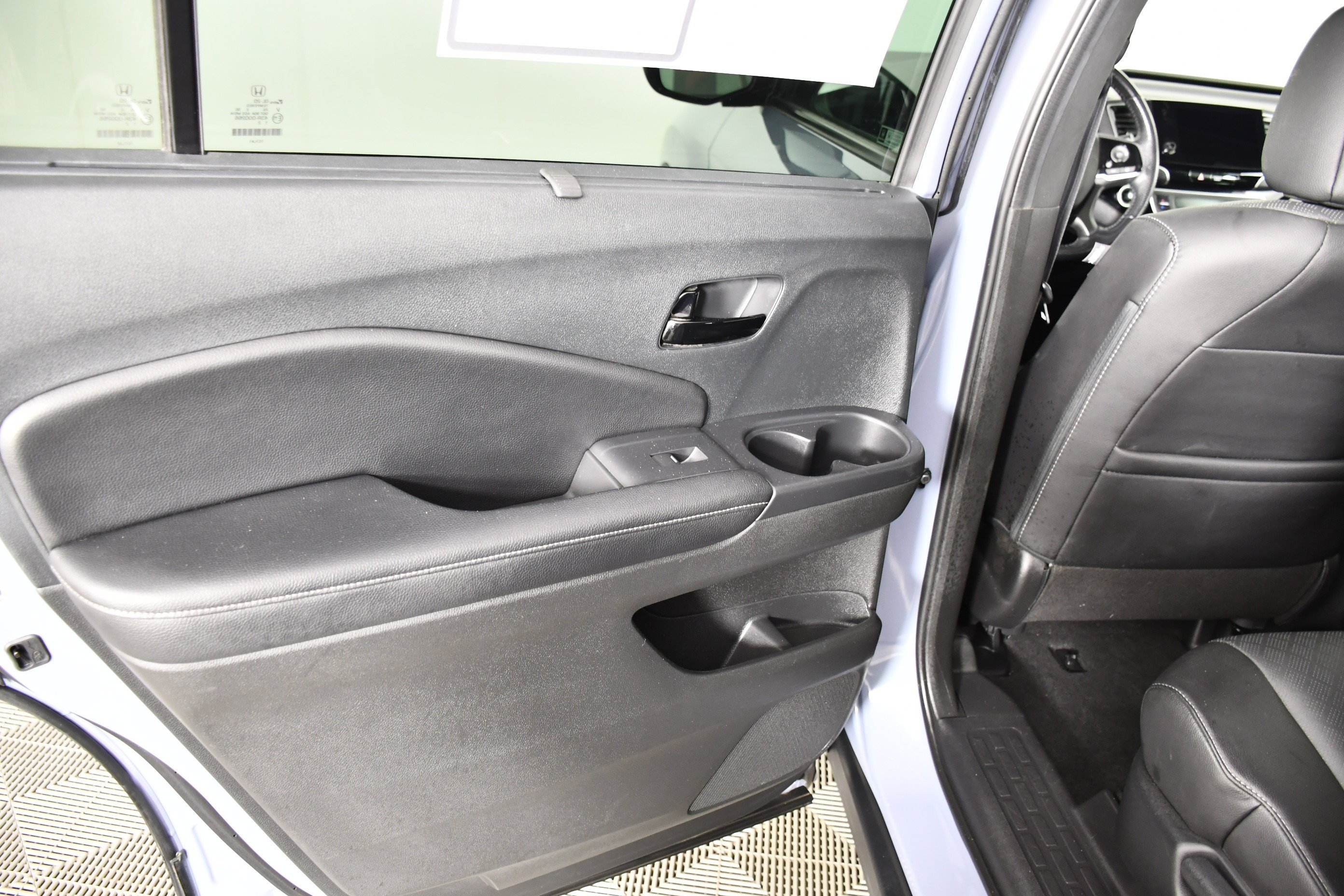 Certified Used 2022 Sonic Gray Pearl Honda Elite image 46