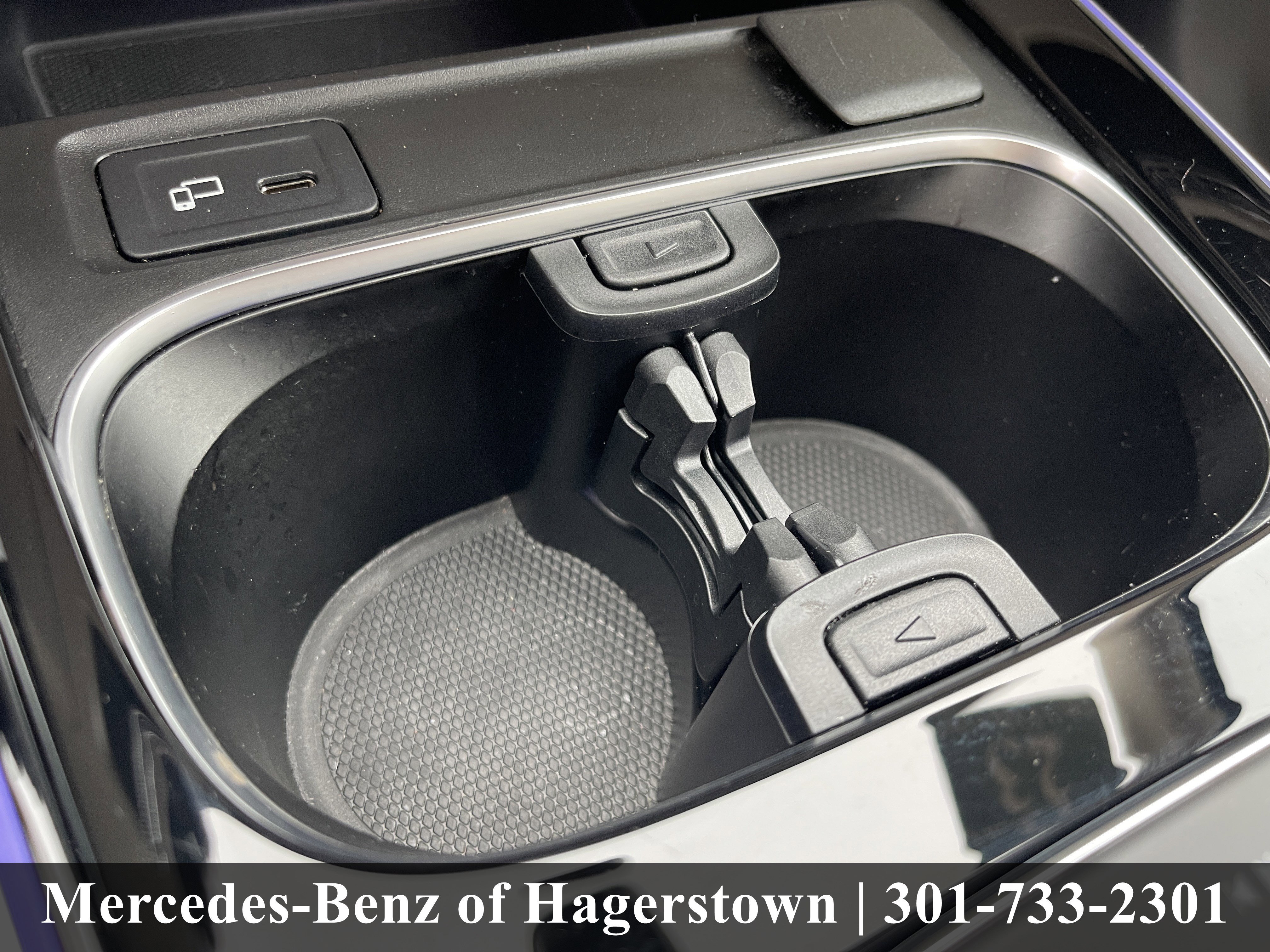 Certified Used 2023 Mountain Grey Metallic Mercedes-Benz GLA 250 4MATIC® SUV image 15