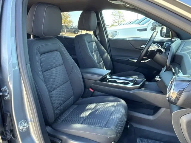 2025 Chevrolet Equinox LT - Photo 29