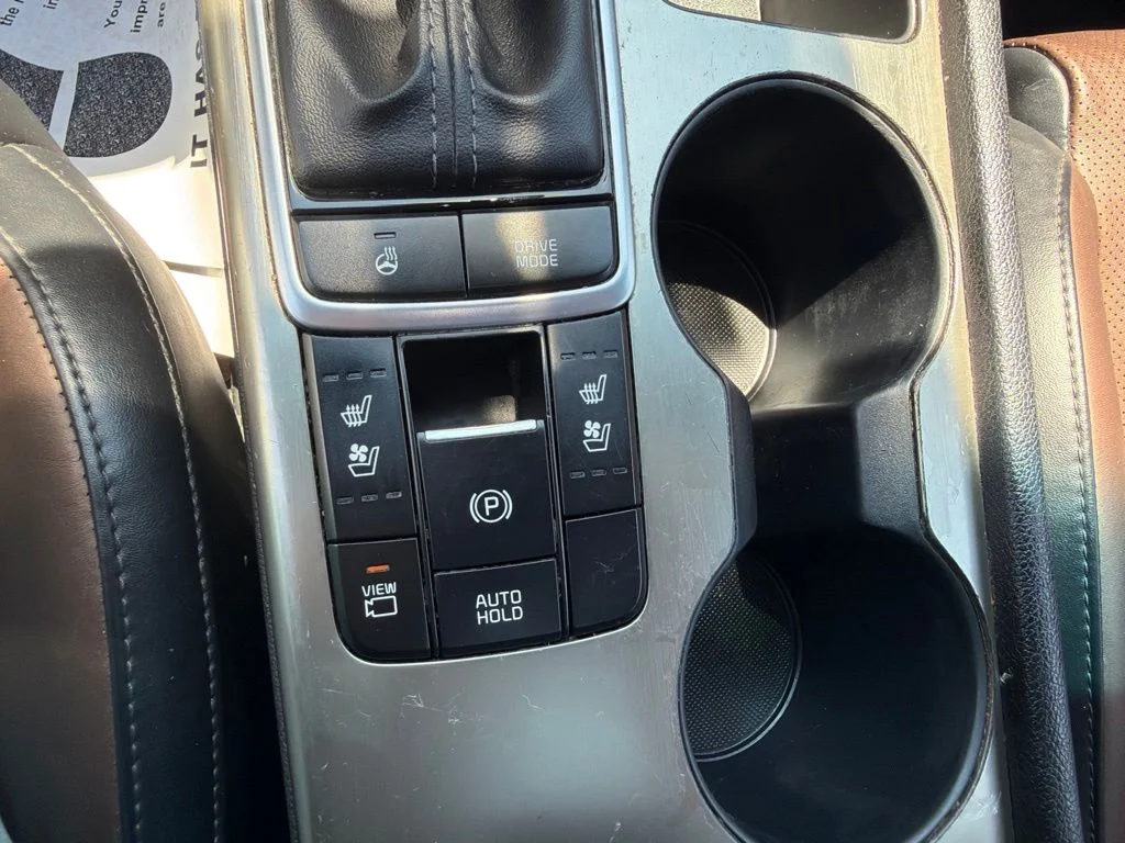 Used 2019 Black Kia SX image 19
