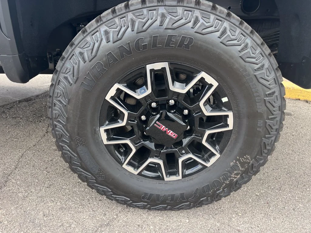 2026 GMC Sierra 2500HD AT4X - Photo 17
