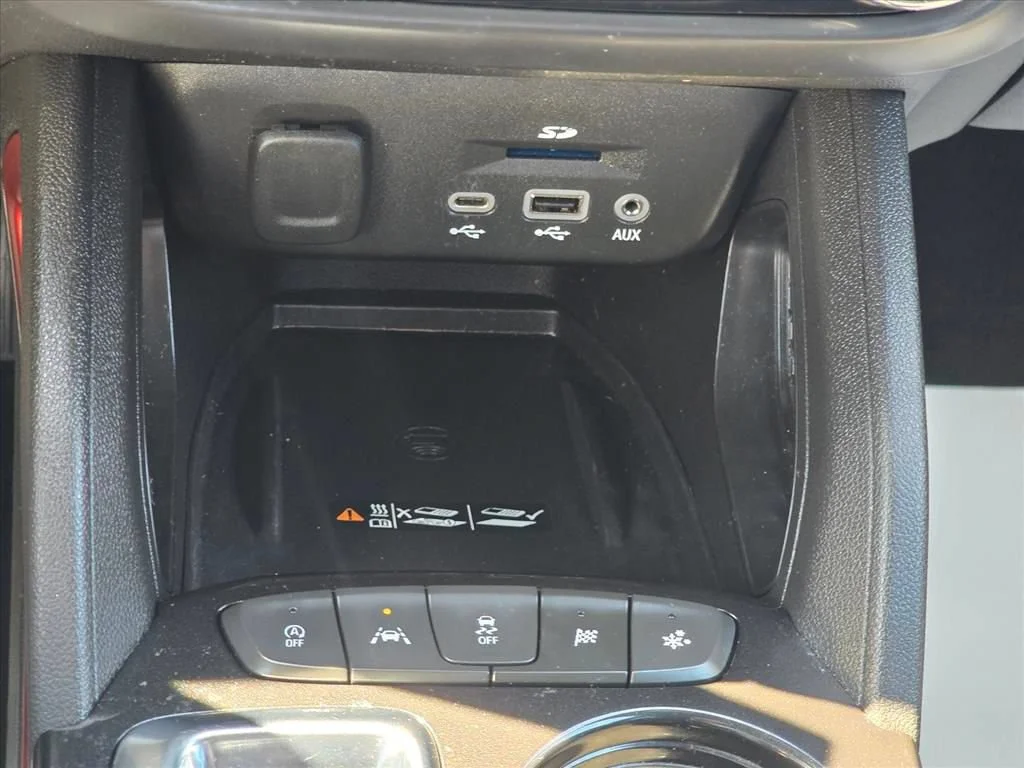 Used 2021 SATIN STEEL METALLIC Chevrolet RS image 18