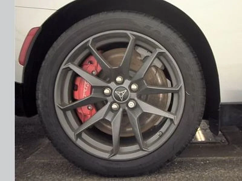 Used 2024 Silver Dodge R/T Scat Pack image 11