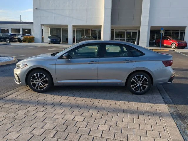 2025 Volkswagen Jetta Sport - Photo 6