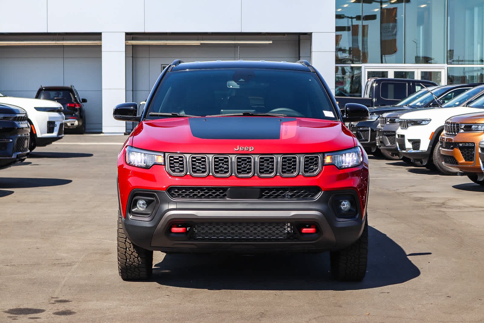 New 2026 Red Hot Pearl-Coat Exterior Paint Jeep Trailhawk image 2