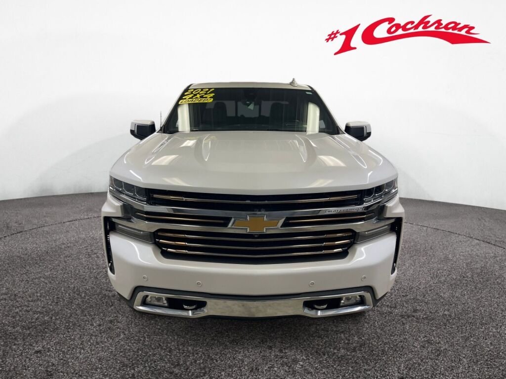Used 2021 IRIDESCENT PEARL TRICOAT Chevrolet High Country image 31