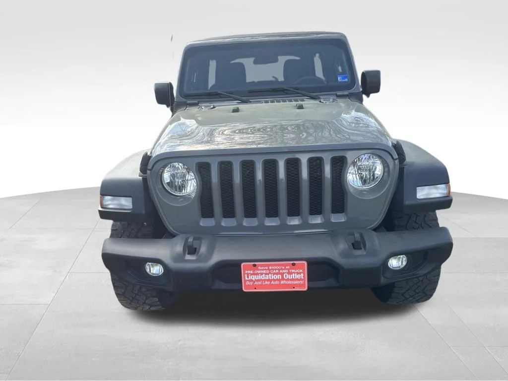 Used 2019 Gray Jeep Unlimited Sport image 8
