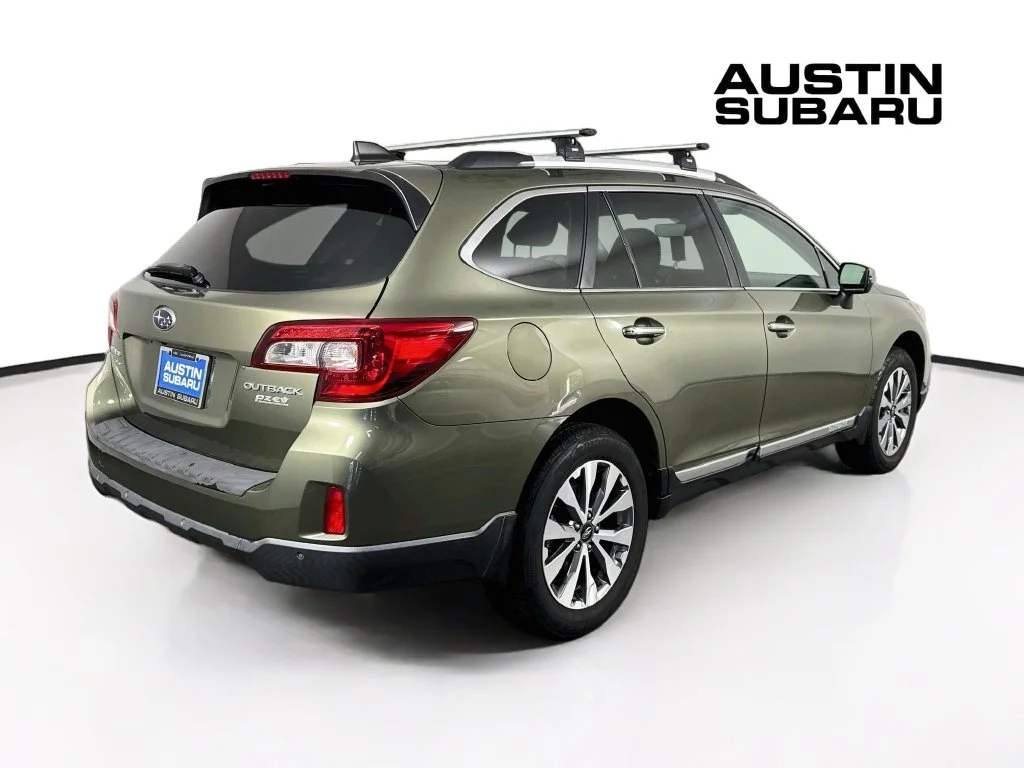 Used 2017 Green Subaru 2.5i image 7