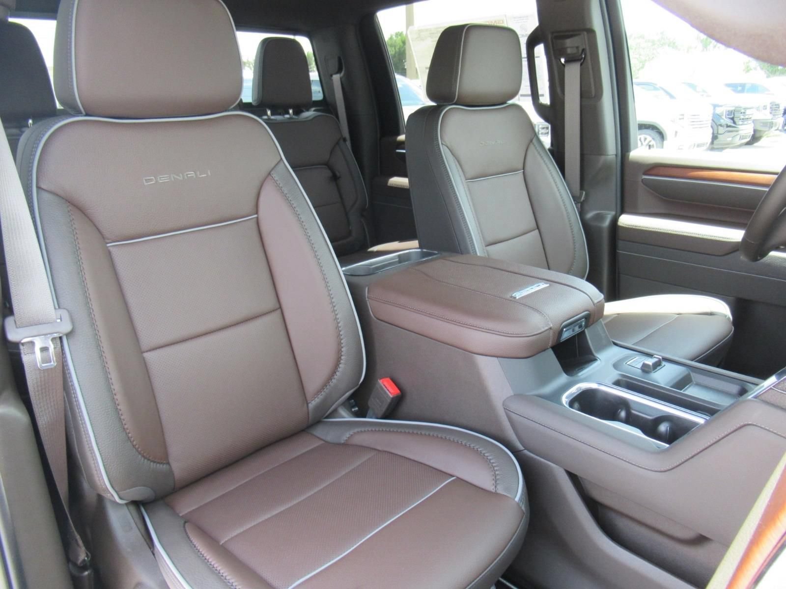 2026 GMC Sierra 2500HD Denali - Photo 10