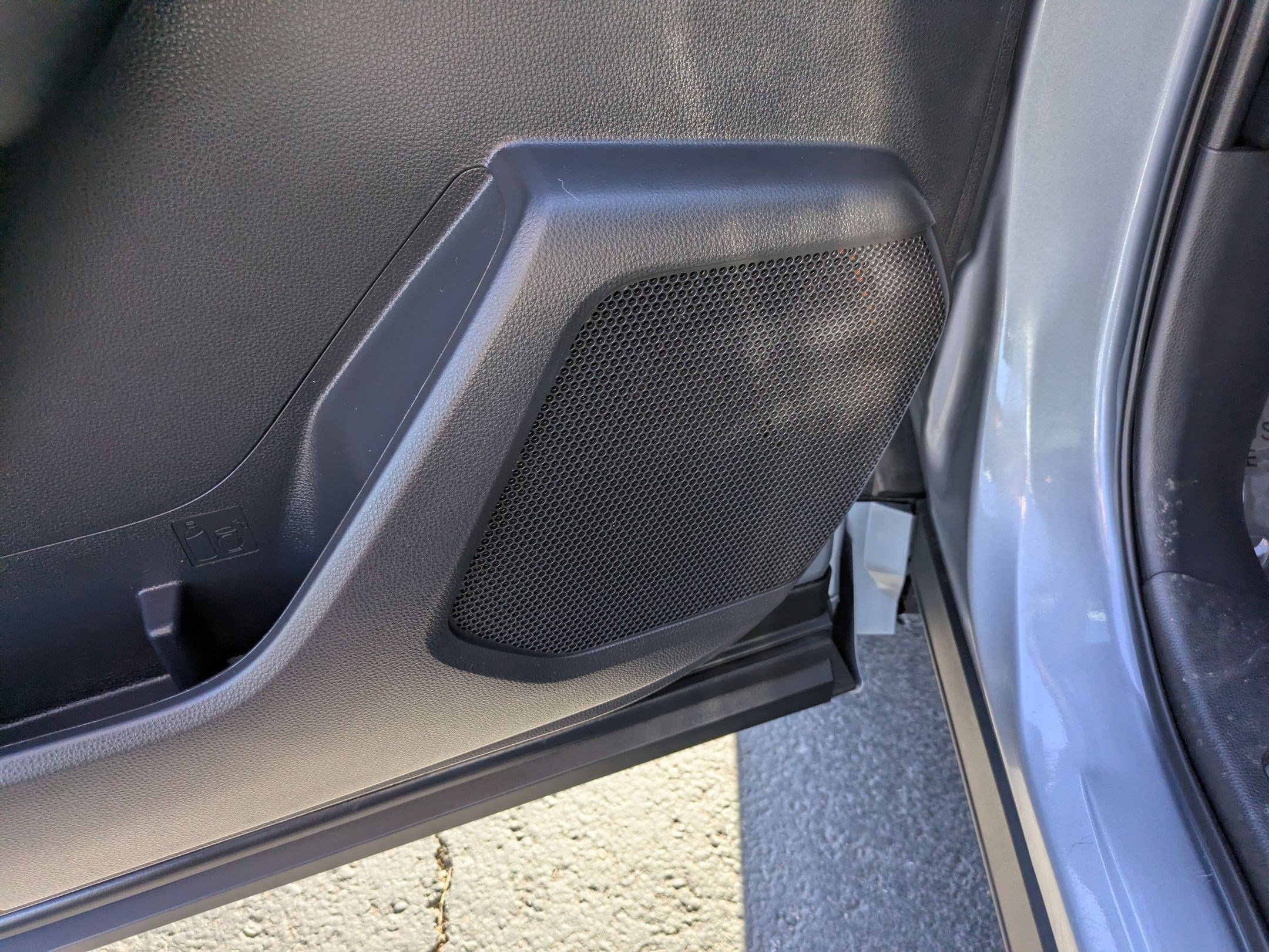 Used 2022 Moon Dust Toyota Platinum image 13