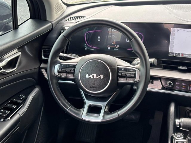 2024 Kia Sportage EX - Photo 12