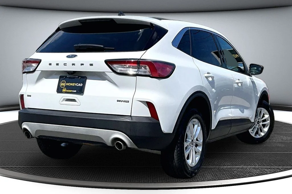 Certified Used 2022 White Ford SE image 6