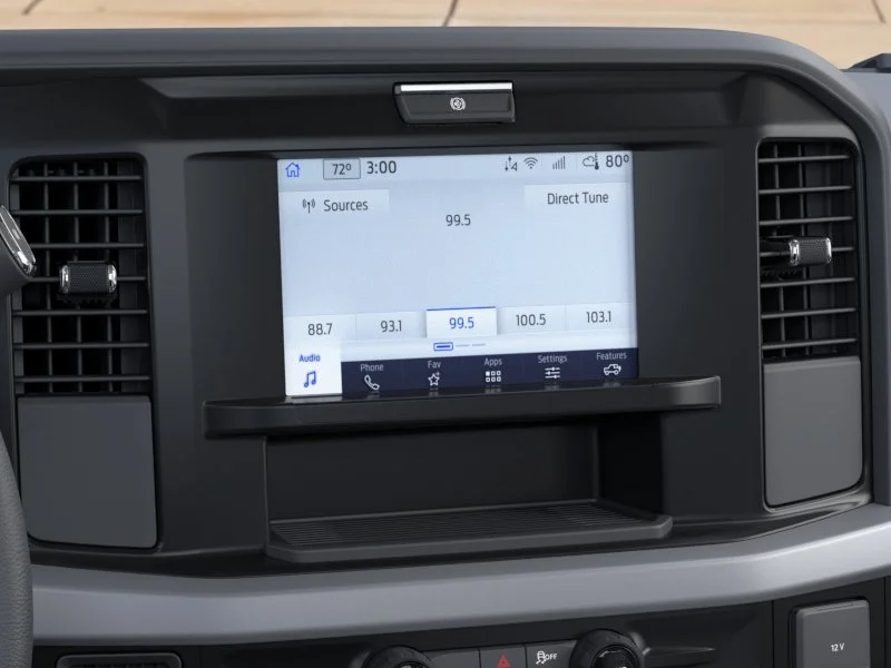 New 2025 Oxford White Ford F-550® XL image 31