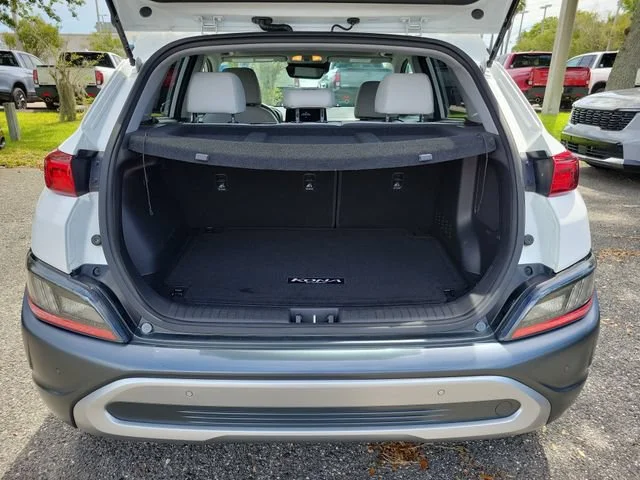 2022 Hyundai Kona Limited - Photo 12