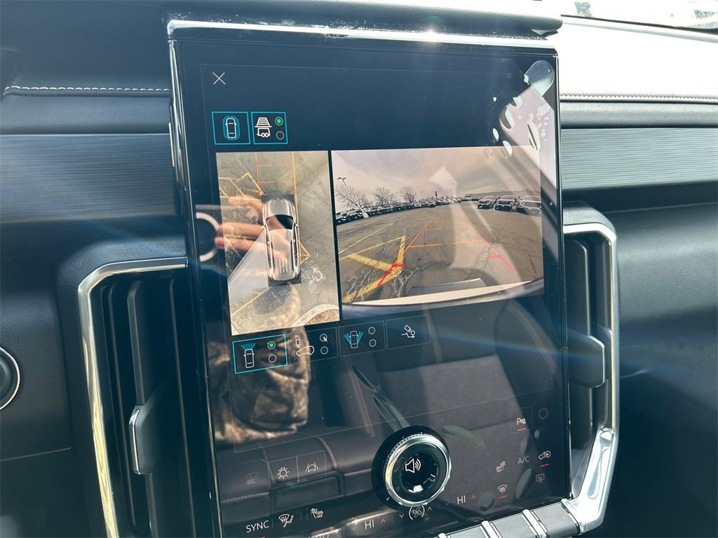 2026 GMC ACADIA - Image 23