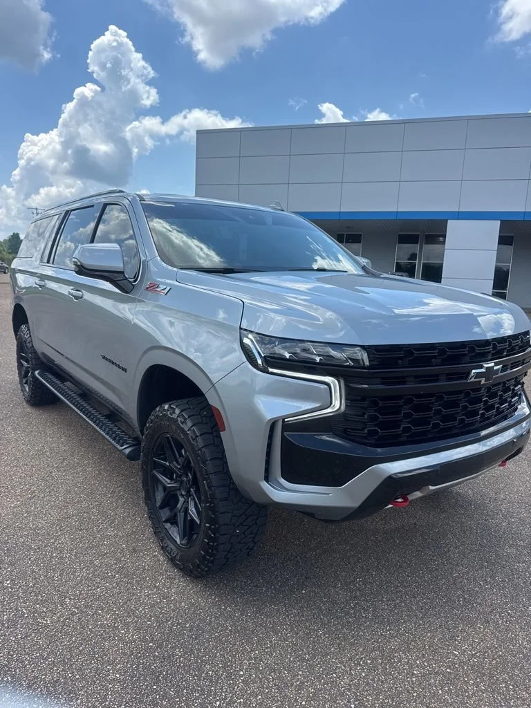 Used 2024 Sterling Gray Metallic Chevrolet Z71 image 26