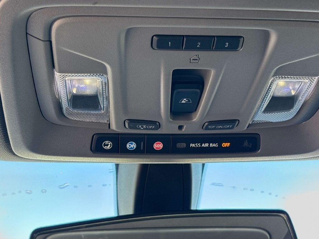 Used 2019 Silver GMC SLE image 28