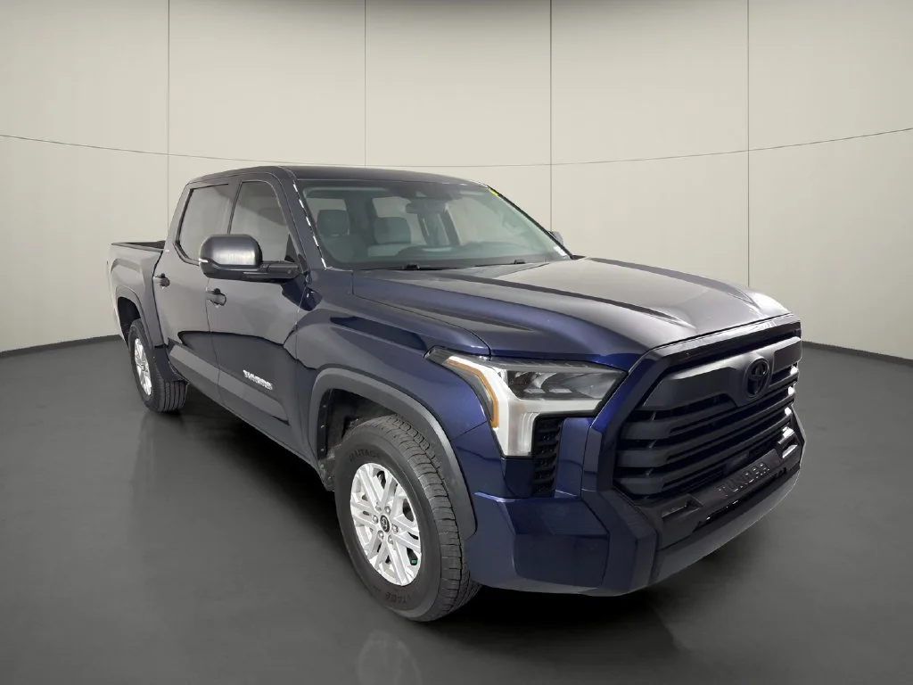 Used 2022 Blue Toyota SR5 image 2