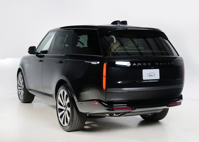 New 2026 Santorini Black Land Rover SE image 30