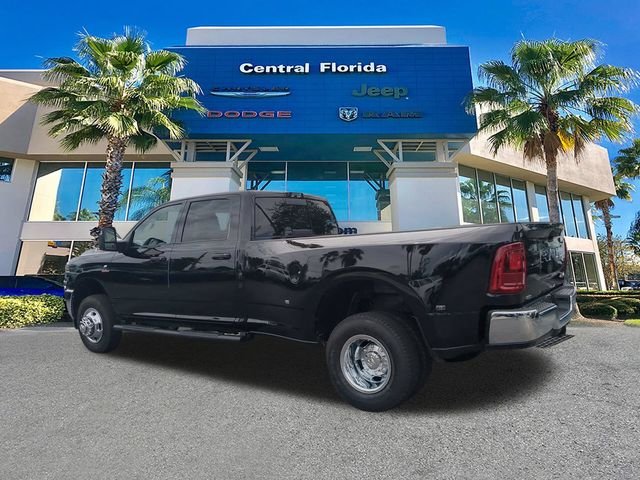 New 2026 Diamond Black Crystal Pearl-Coat Exterior Paint RAM Tradesman image 7