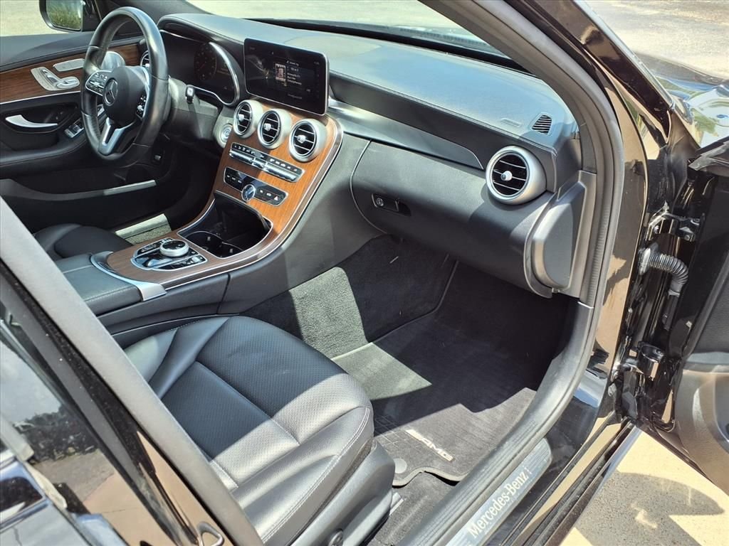 Used 2021  Mercedes-Benz C 300 image 9