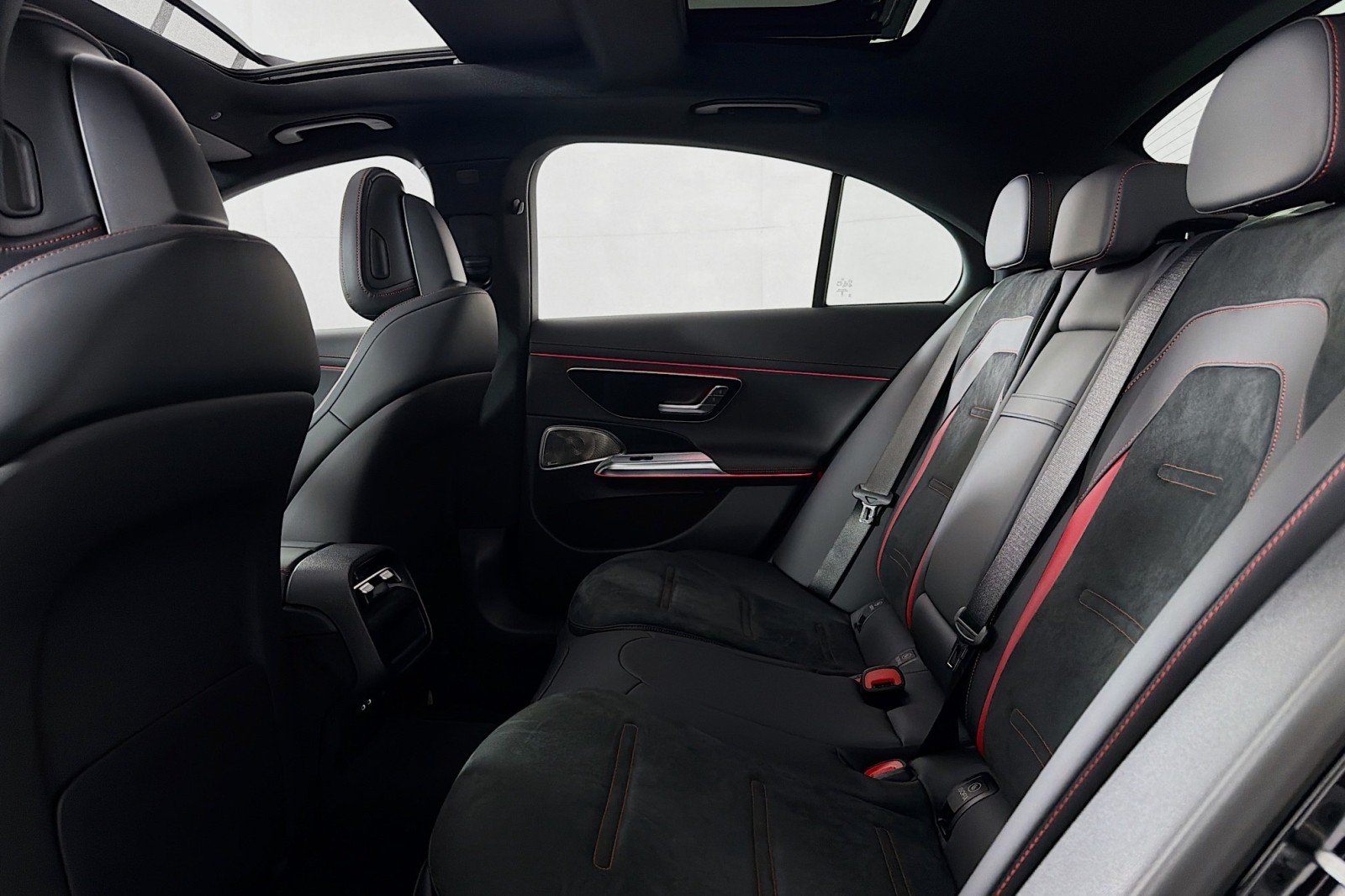 New 2026 Obsidian Black Metallic Mercedes-Benz AMG® E 53 E 4MATIC+ Sedan image 7