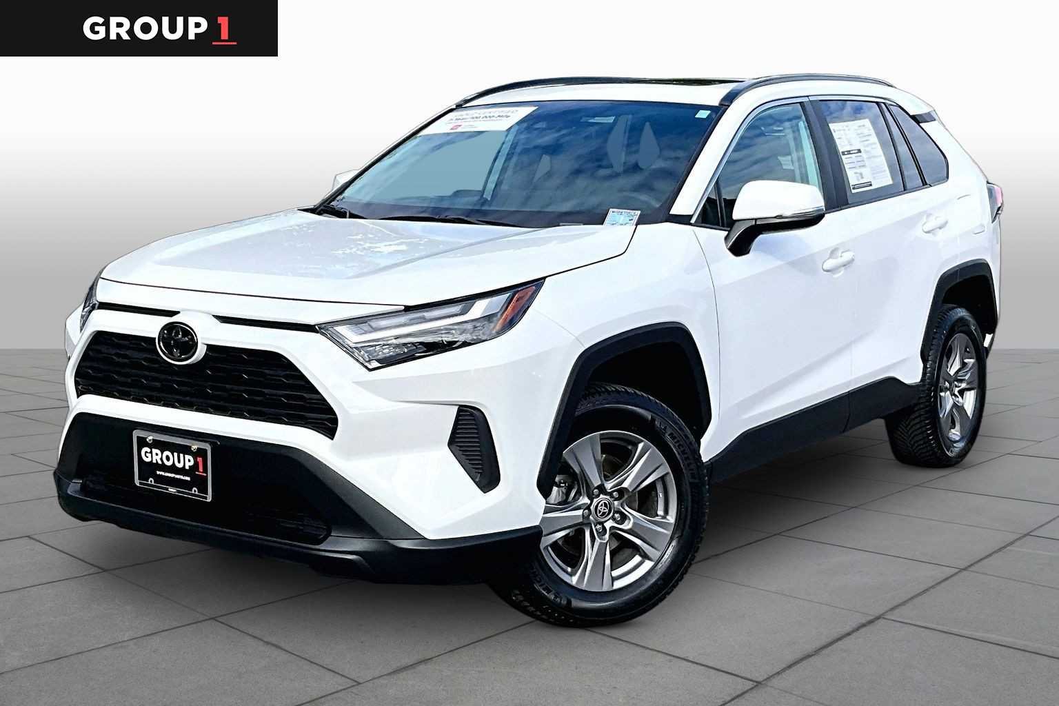 2023 Toyota RAV4 XLE