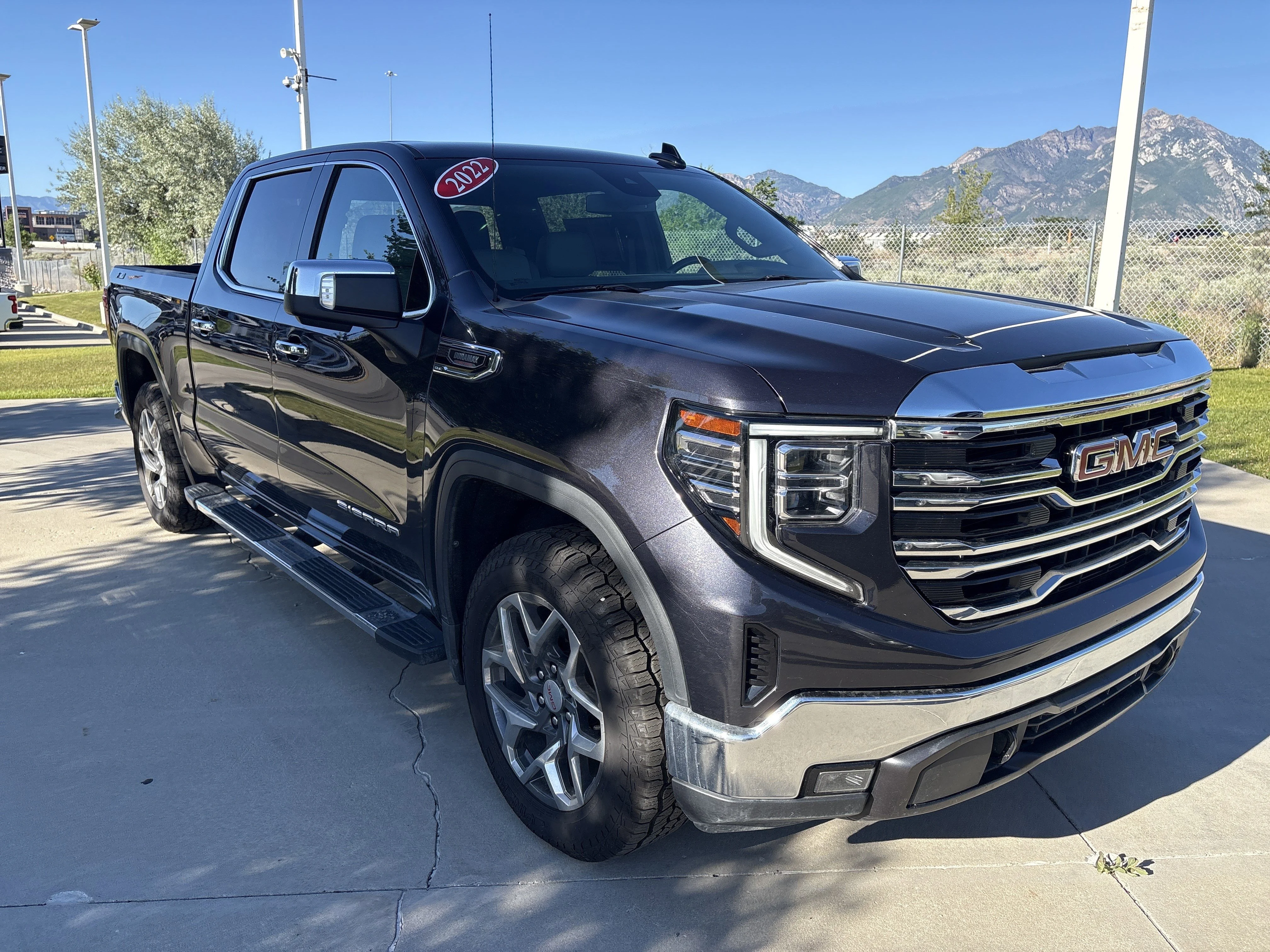 2022 GMC Sierra 1500 SLT - Photo 8