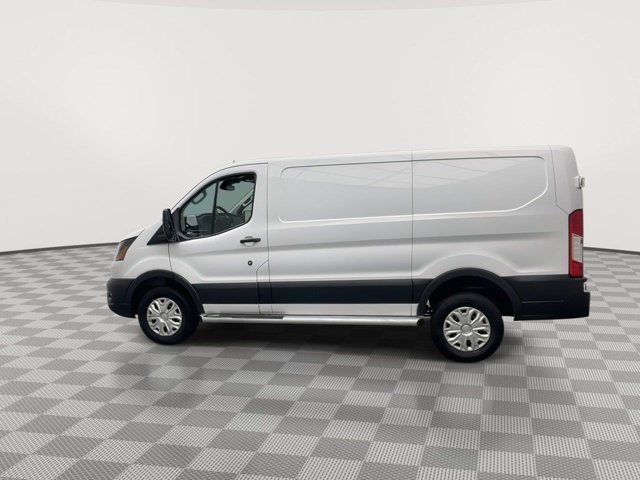 Used 2025 Oxford White Ford 250 image 27