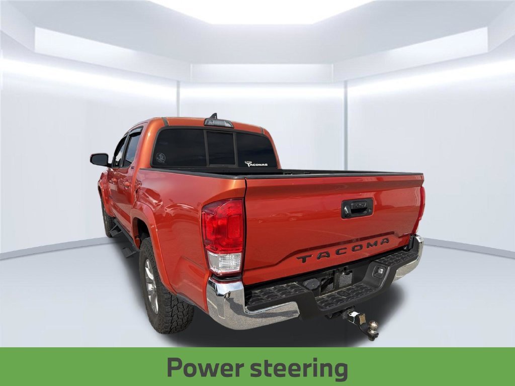 Used 2016 Red Toyota SR5 image 16