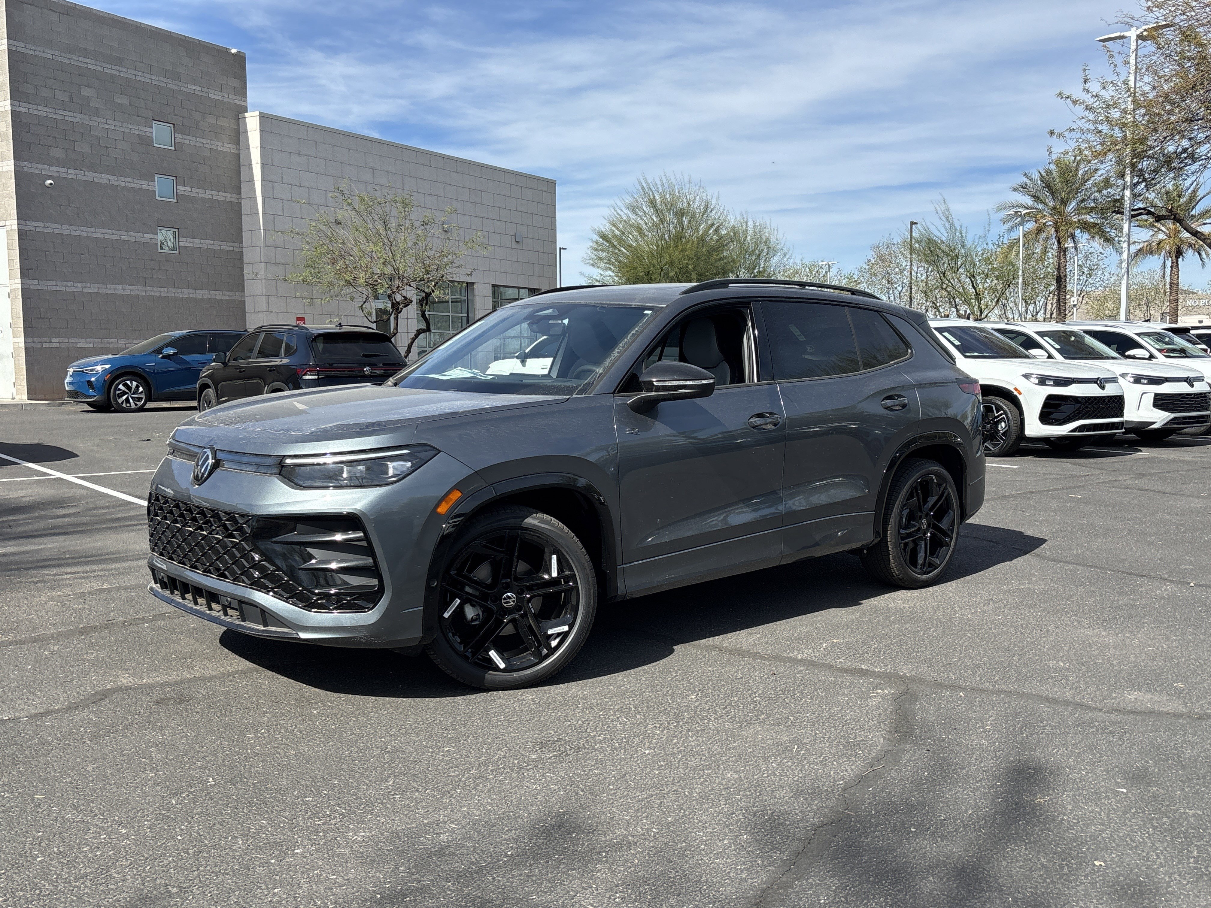 New 2026 Platinum Gray Metallic Volkswagen SE R-Line Black image 21