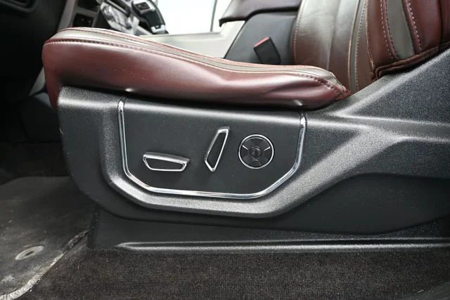 Used 2017 White Ford Platinum image 20