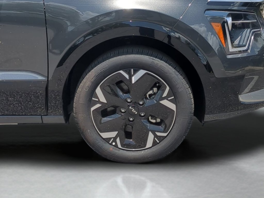 New 2026 Interstellar Gray Kia WIND image 32