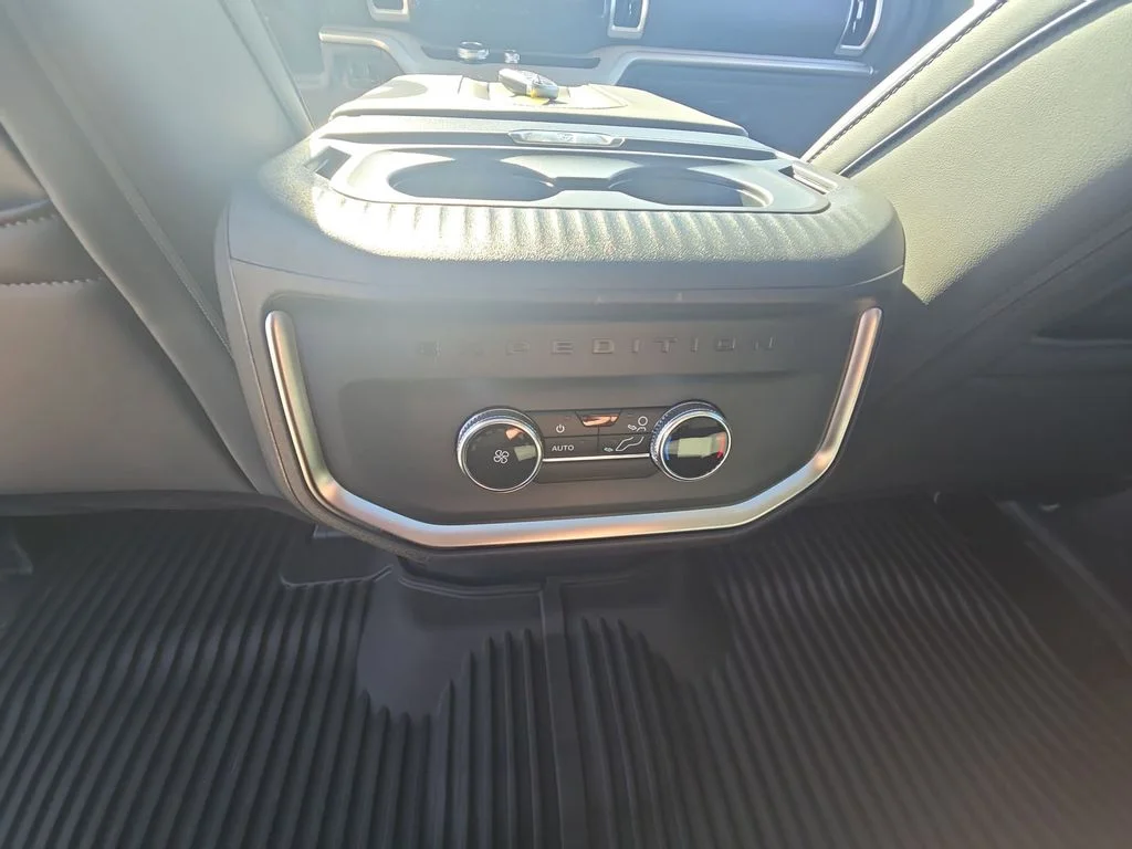 New 2026 Star White Metallic Tri-Coat Ford MAX Active image 33