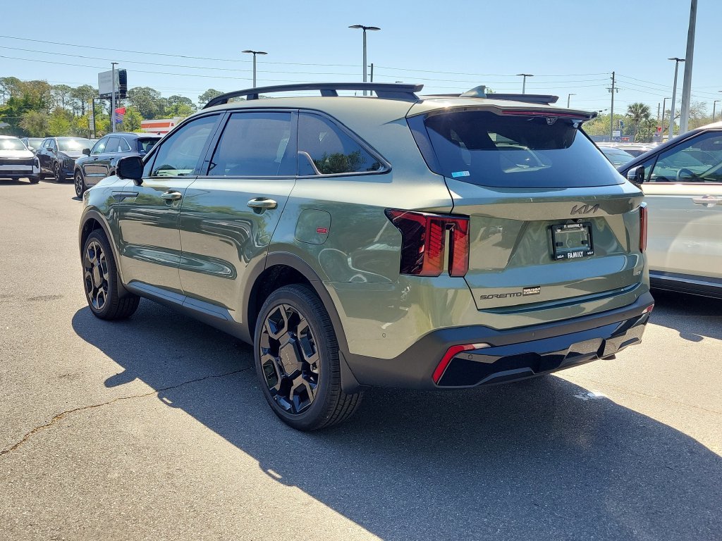 New 2026 Jungle Green Kia X-Line SX Prestige AWD image 4