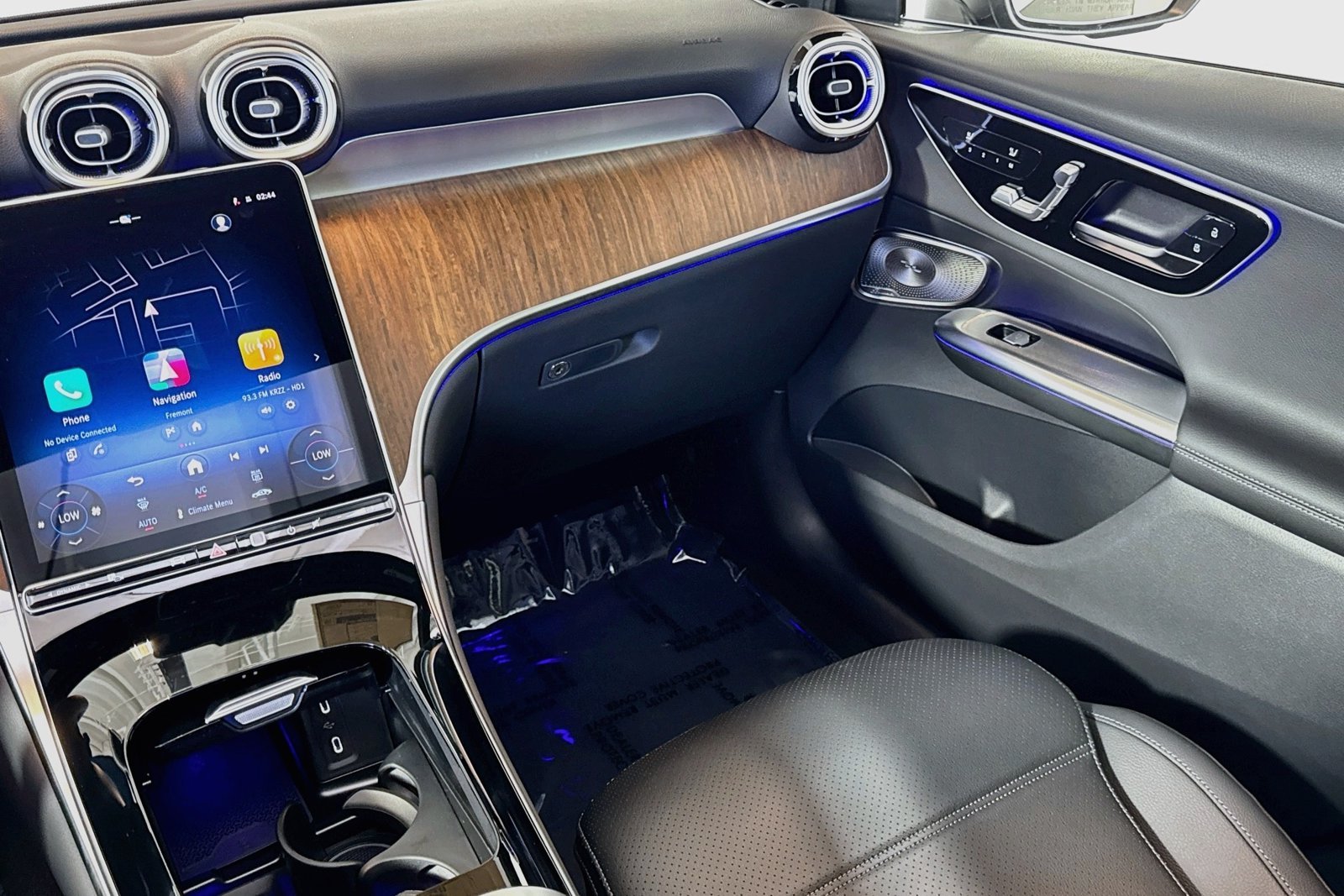 New 2026 Graphite Grey Metallic Mercedes-Benz GLC 300 image 21