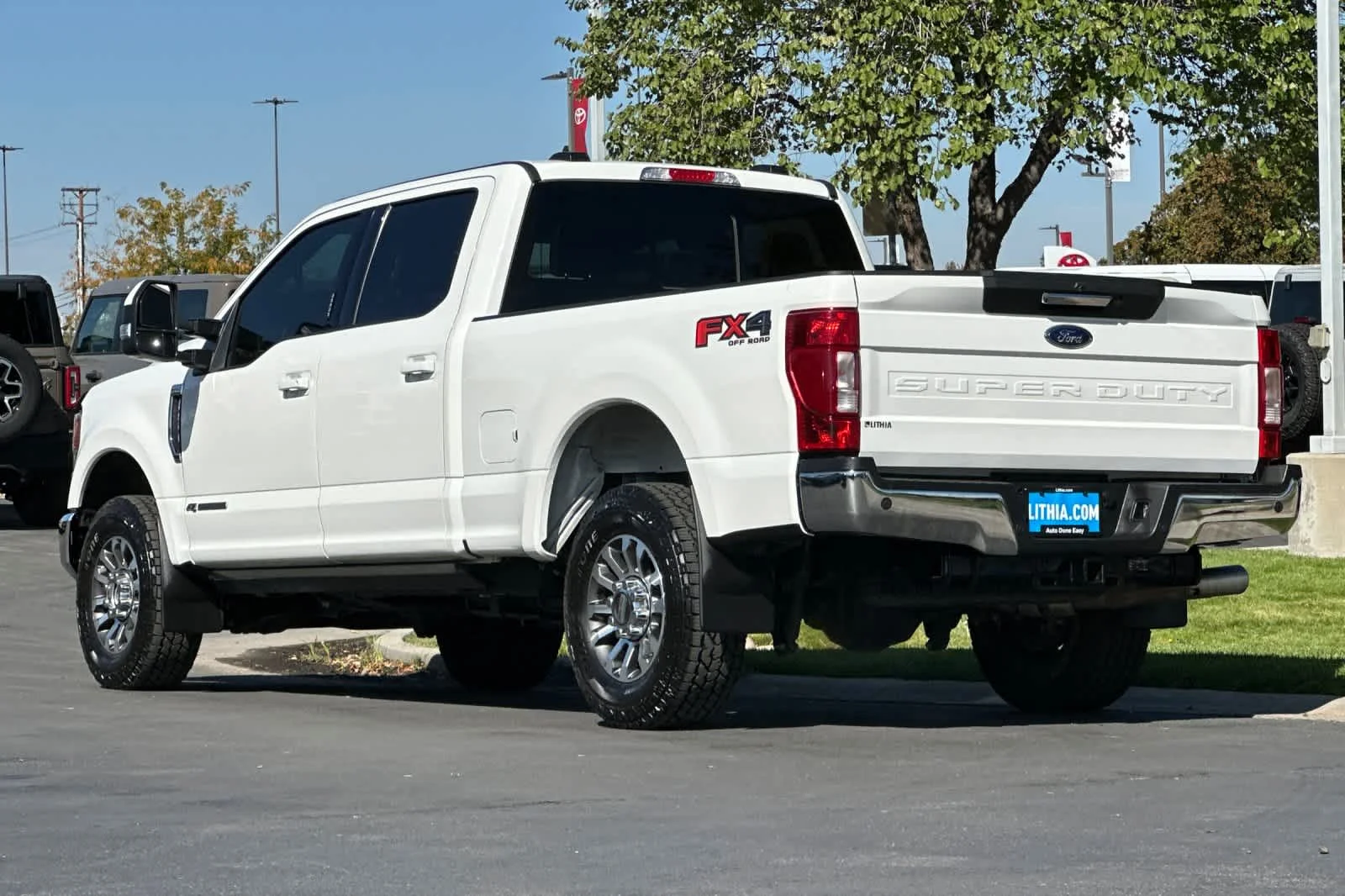 Certified Used 2022 Star White Metallic Tri-Coat Ford LARIAT image 6