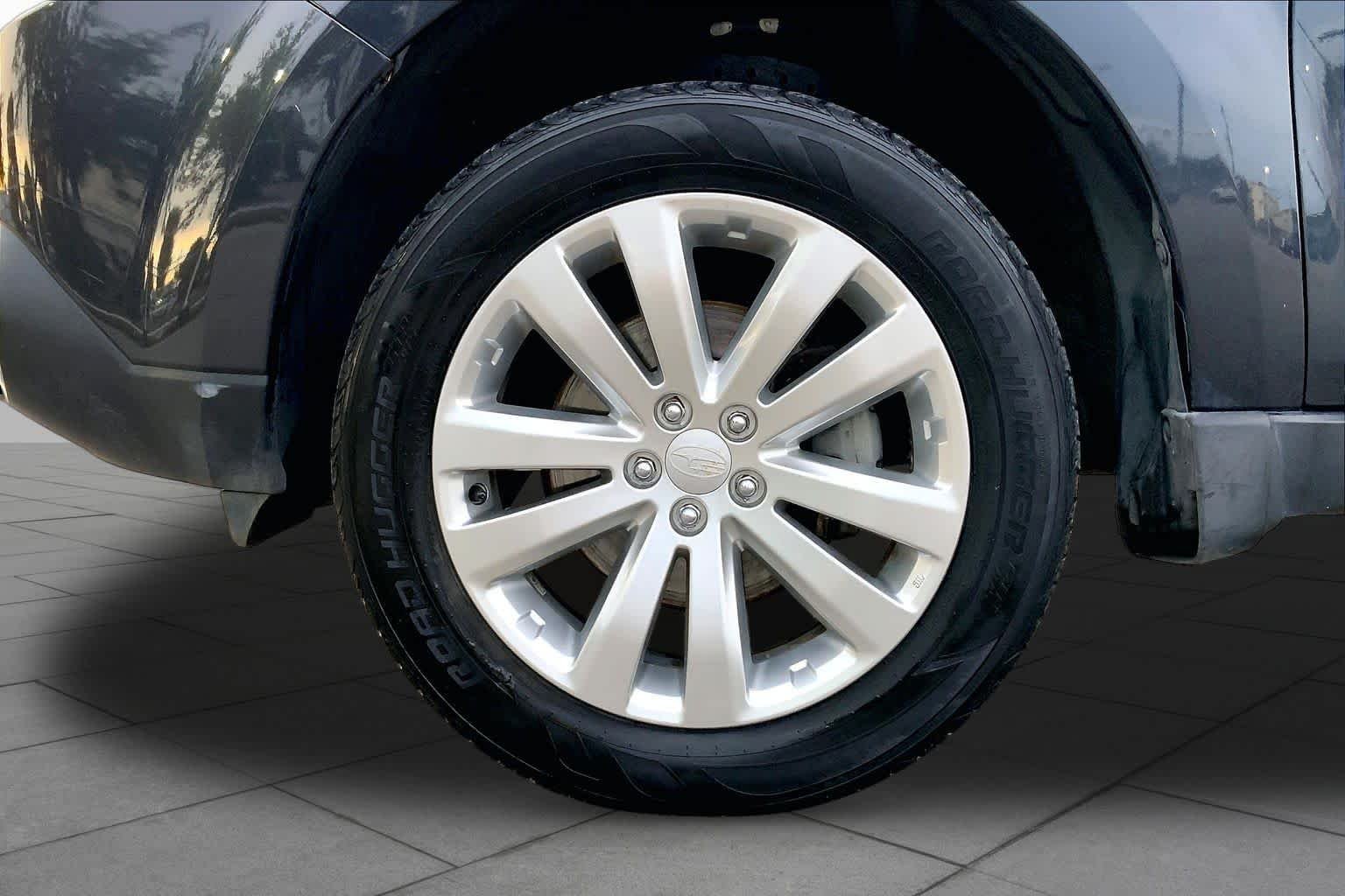 Pre-Owned 2011 Subaru Forester 2.5X Premium
