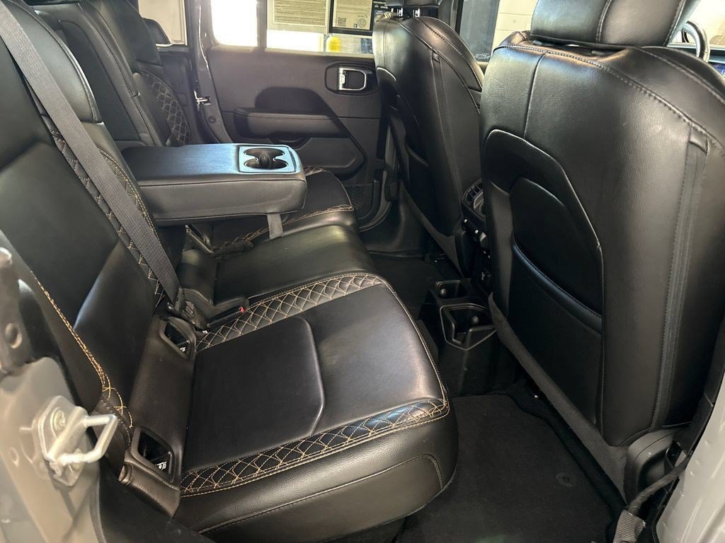 Used 2023 Gray Jeep High Altitude 4x4 image 14