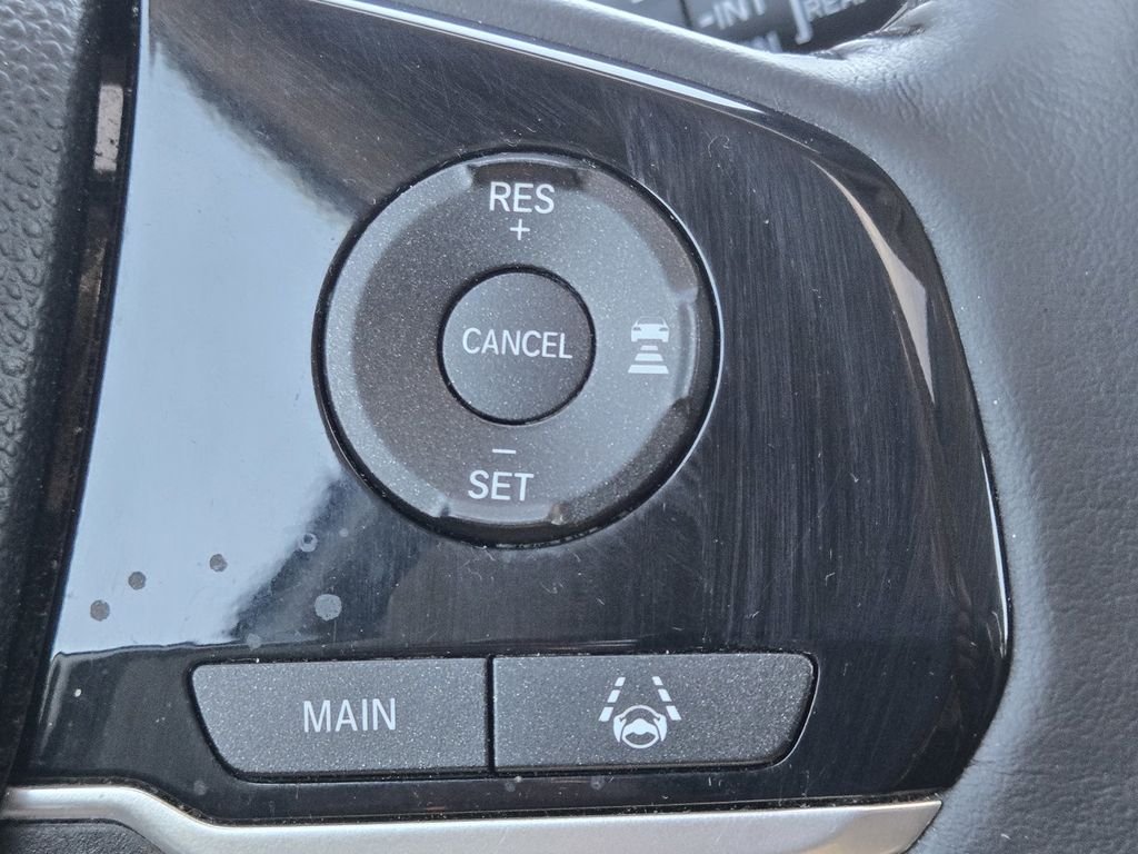 Used 2018 Lunar Silver Metallic Honda EX-L image 21