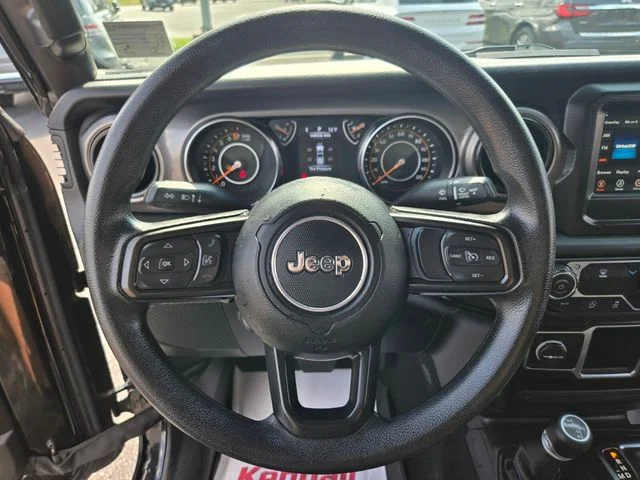 Used 2022 Black Jeep Willys image 31