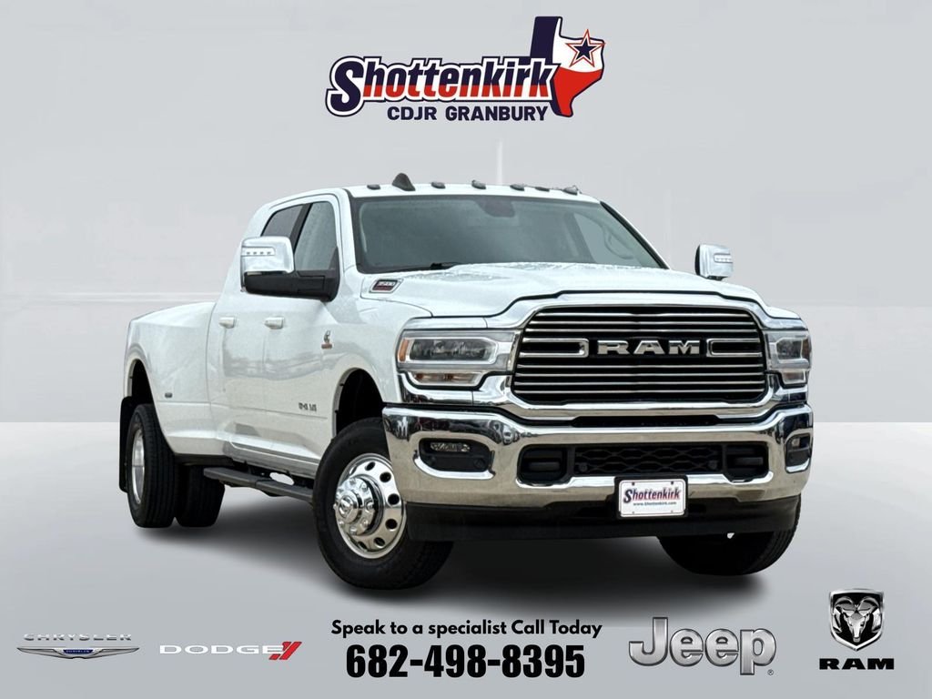 Used 2024 White Ram Laramie image 1