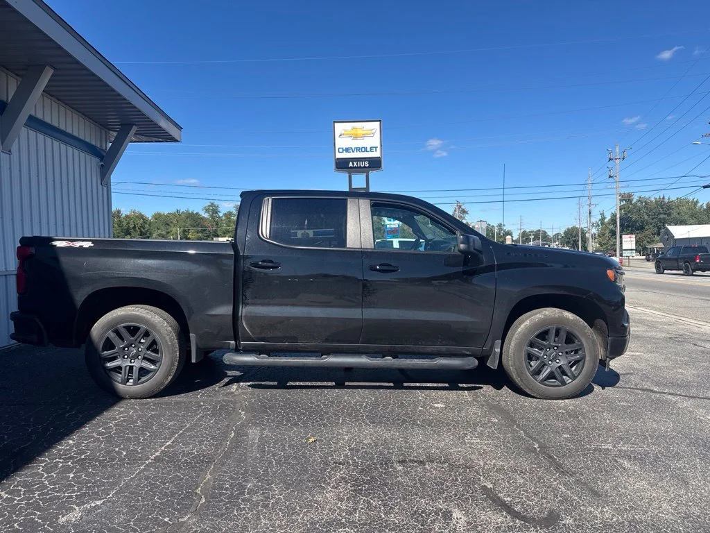 Used 2024 Black Chevrolet RST image 7