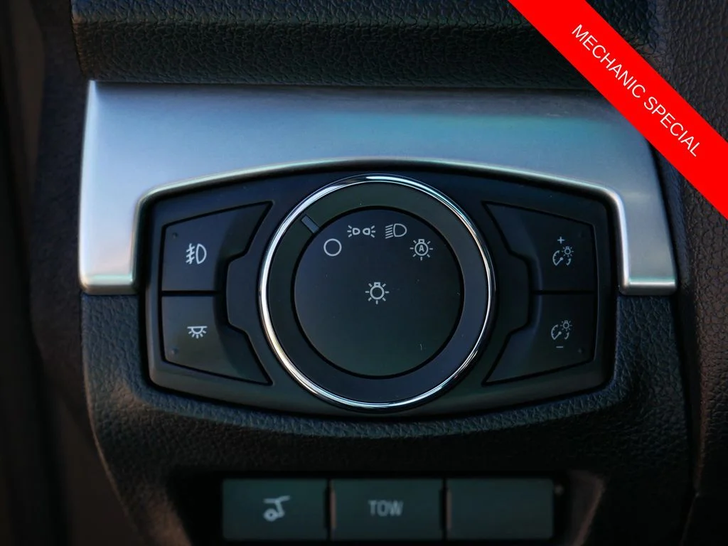Used 2017 Blue Ford XLT image 16
