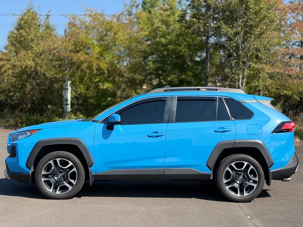 Used 2019 Blue Toyota Adventure image 2